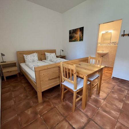 Dvur Nove Zamky Hotel Mladec Eksteriør billede